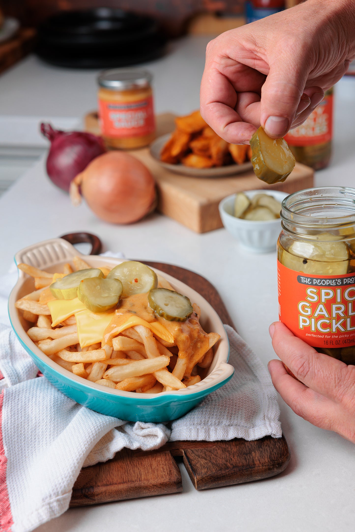 Spicy Garlic Pickles 16oz Jar - Extra Thick Cut Spicy Pickle Chips
